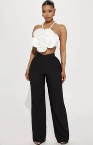 NWT Fashion Nova Size Medium Gardena 2pc Pants Set - Picture 1 of 17