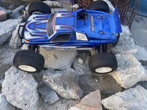 Hot Bodies Lightning Truggy HPI RC Nitro - Picture 1 of 12