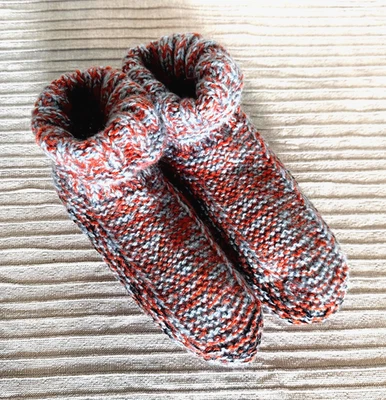 Handgestrickte dicke warme Socken Puschen Sofasocken Stricksocken Gr. 39/40 - Bild 1 von 3