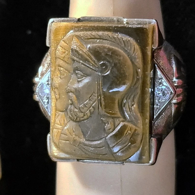 实心 10KT MASTERPIECE RAISED 2X Warrior 雕刻-手工雕刻尺寸 11.03 GM — 第 1/4 张图片