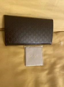GUCCI Klappbare 100% Original Sonnenbrille/Brillenetui + Reinigungstuch Braun 6x3" - Bild 1 von 2