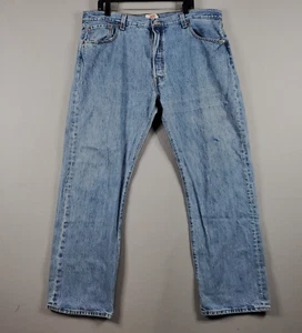 Jeans Levi's 501 blu denim bottoni mosca tg 42 x 32 gamba dritta ottimo colore sfumato - Foto 1 di 12
