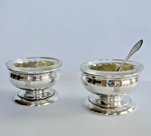 Antiker österreichischer Silber Salzkeller mit Glas • Wien 19. Jahrhundert • 68g massiv Silber - Bild 1 von 4