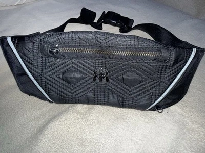 Bauchtasche mit einemSpinnenlogo - Bild 1 von 4