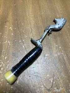 VINTAGE SHAKESPEARE FISHING ROD CORK HANDLE HOLDER MADE IN USA - Picture 1 of 10
