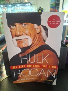 Hulk Hogan Book "My Life Outside The Ring" Softcover - Picture 1 of 14