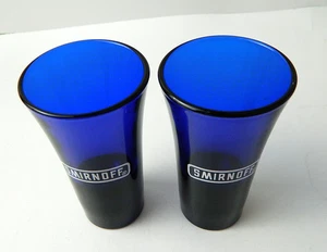 SMIRNOFF COLBALT BLUE SCHNAPSGLÄSER (ZWEI), AUSGESTELLTE OBERTEILE, VINTAGE 1990er - Bild 1 von 5