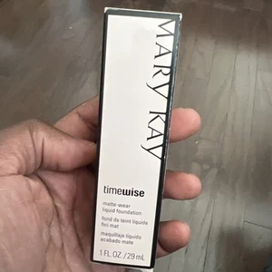 Mary Kay Timewise Matte Wear Liquid Foundation Bronze 5 038769 Combination Oily - Picture 1 of 4