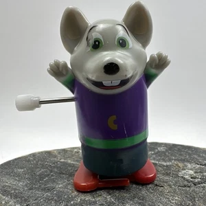 Chuck E Cheese Wind Up Ratón Caminante Juguete FunExpress **FUNCIONA** - Imagen 1 de 10