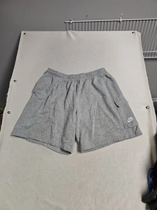 Nike Sportswear Club Cargo pantaloncini in pile grigio erica scuro taglia XXL - Foto 1 di 6