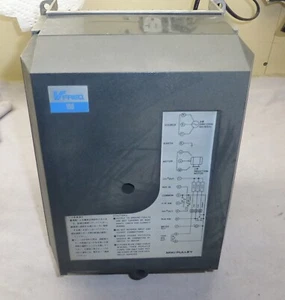 MIKI PULLEY V-FREQ 100 / VFD-108FNDO1 / 3PH 200VAC 8A MOTOR DRIVE Control - Picture 1 of 3