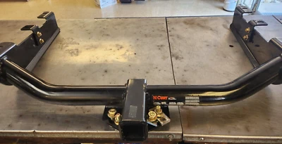 ENGATE DE REBOQUE CURT CLASS 3 PARA 2001-10 CHEVY, GMC 2500 HD # 13211 - Imagem 1 de 4