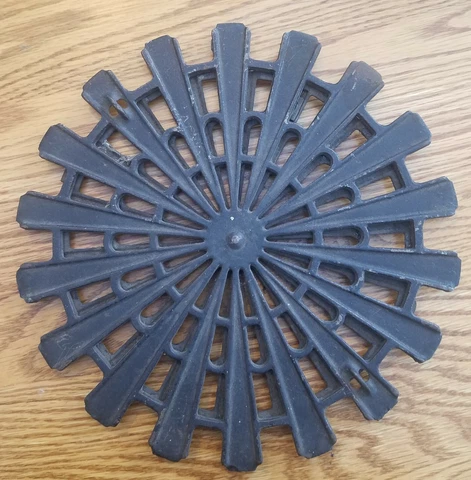 Antique cast iron stove vent heater cover 6 floor grate delicate Cover