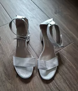 AGL Sandalen,Gr. 38,silber,echt Leder,sehr guter Zustand - Bild 1 von 1