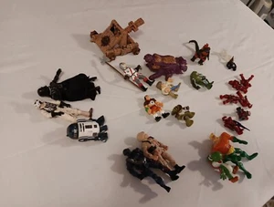 Star Wars And Others 1990's Action Figures Vtg 25 With A Few Weapon Accessories - Picture 1 of 24