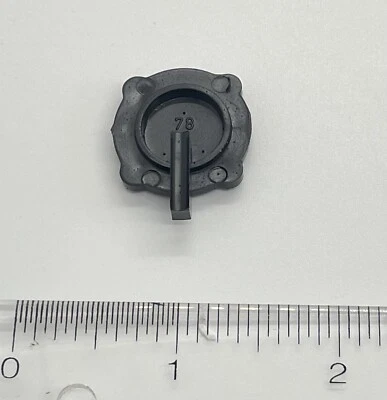 Bomba de óleo inferior Star Wars Greeble -1977 Revell Visible V8 - #78 - Rebel Blaster - Imagem 1 de 3