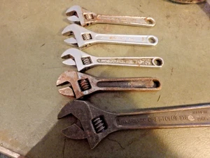 3Z-5 verstellbare Schraubenschlüssel - 4" Diamant, 2 4" Trucraft. ^' Crestology & Unmarked - Bild 1 von 1