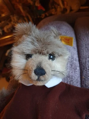 Vintage Steiff wolf Handpuppet ear button yellow flag  - Image 1 of 4