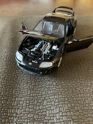 Kyosho 1/18 Toyota Supra черный LHD JZA80 литая старая модель краска высыпания на крыше - Изображение 1 из 4