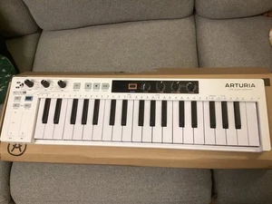 Arturia KeyStep 37 Midi Keyboard Controller Sequencer Arpeggiator - Picture 1 of 2