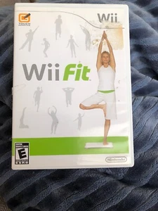 WII FIT NINTENDO WII KOMPLETT VIDEOSPIEL TRAINING FITNESS - Bild 1 von 3