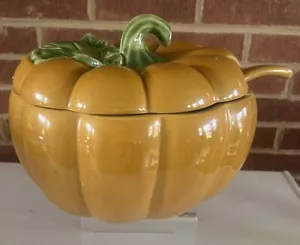 Pier 1 Pumpkin Shaped Soup Tureen W Lid & Ladle Ceramic Fall Autumn Thanksgiving - Picture 1 of 18