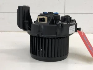 Gebläsemotor Opel Zafira Life Bus K0 5U7230000 P22799135 - Bild 1 von 4
