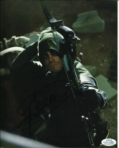 STEPHEN AMELL SIGNED ARROW PHOTO (4) FULL SIGNATURE ALSO ACOA CERT - Foto 1 di 2