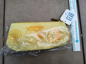 Young Living Lemon Yellow Zippered Travel Pouch Carry Case NEW Holds 5 Oils - Picture 1 of 3