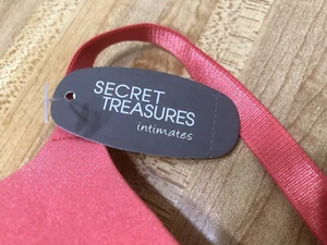 NUEVO CON ETIQUETAS Secret Treasures 38B Cerise Rojo Camiseta a Medida Sujetador con Aros Estilo 42103 - Imagen 1 de 6