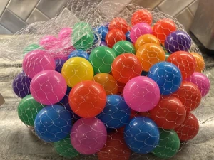 Ballpit Balls - Picture 1 of 2