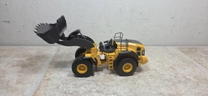 Motorart 300030 1:50 Volvo L250G Wheel Loader w/ Spade Rock Bucket, incomplete - Picture 1 of 16