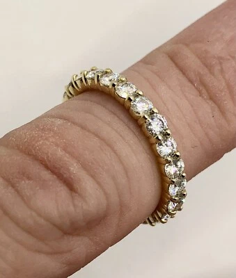 Alianza de boda de eternidad con diamantes de laboratorio brillantes redondos de 1,25 quilates para damas talla 6 Foto 1 de 4