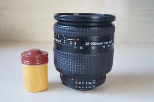 NIKON 28-200MM LENS 1:3.5-5.6 D AF NIKKOR - Photo 1/8