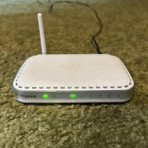Netgear WGR614 54 Mbps 4-Port 10/100 Wireless G Router - Tested - Picture 1 of 4