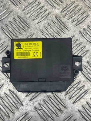 Centralina PDC ausilio parcheggio Skoda Superb I 3U4 525230 3U0919282A 1.90 28220990 - Immagine 1 di 3