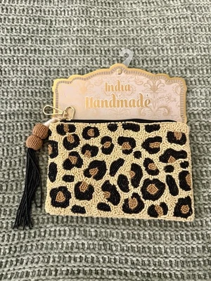 Bolsa India hecha a mano con cuentas estampado de leopardo Foto 1 de 4
