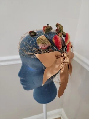 Chapéu Vintage, Chapéu Fascinador Vintage Feito Não, Chapéu Anos 1950 com Flores, - Imagem 1 de 4