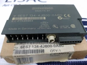 1 STCK. SIEMENS 6ES7134-4JB00-0AB0 NEU OFFENE BOX (SCHNELLER VERSAND PER DHL ODER FedEx) - Bild 1 von 3