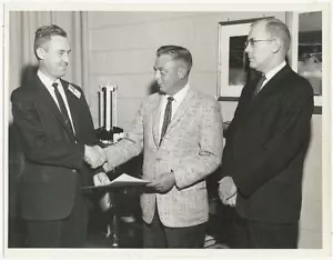 Fotografía original de Three Men at Marshall Space Flight Center Huntsville AL - Imagen 1 de 2