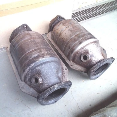 Convertidor Catalítico Original Ferrari Testarossa 512TR F512M Pieza Clásica Original Foto 1 de 4