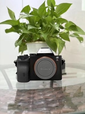 Câmera Digital SLR Sem Espelho Apenas Corpo da Câmera Inglês para Sony A7R 36.4MP - Imagem 1 de 4