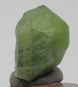50 CARATS PERIDOTE CRYSTAL FROM PAKISTAN,(Pt-116), - Picture 1 of 15