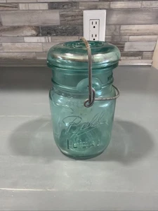 Vintage Blue/Green Turquoise Ball Ideal Mason Jar with Glass Lid & Wire Bales 5" - Foto 1 di 5