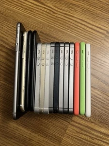 iPhone lot de 15 verrouillés - Photo 1 sur 4