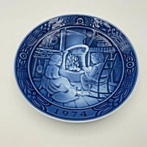 Reading The Christmas Story Plate Georg Jensen Denmark 7 1/8 " 1974 in Box - Picture 1 of 6