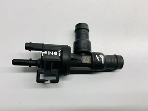 BMW M140i FUEL TANK BREATHER VALVE 2018 F21 SHADOW EDITION 3.0 PETROL 7643106 - Picture 1 of 15