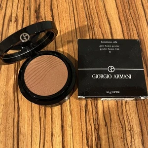 Giorgio Armani Luminous Silk Glow Fusion Powder 14 - Picture 1 of 5