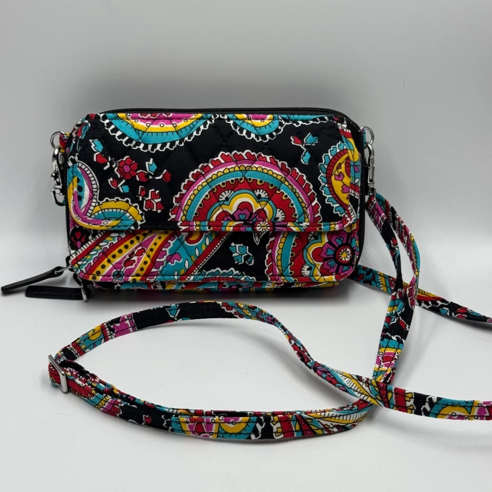 Bandolera todo en uno Vera Bradley en cachemir parisino Foto 1 de 4