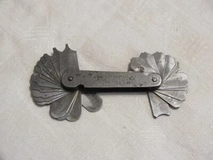L.S. Starrett Co Ltd - No 178-A Radius Gauge Engineers 1/32"-1/4". 30 feelers - Picture 1 of 4